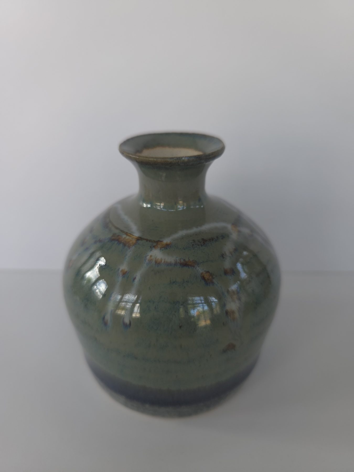 Bud vase, Ironwood blue, cream decoration
