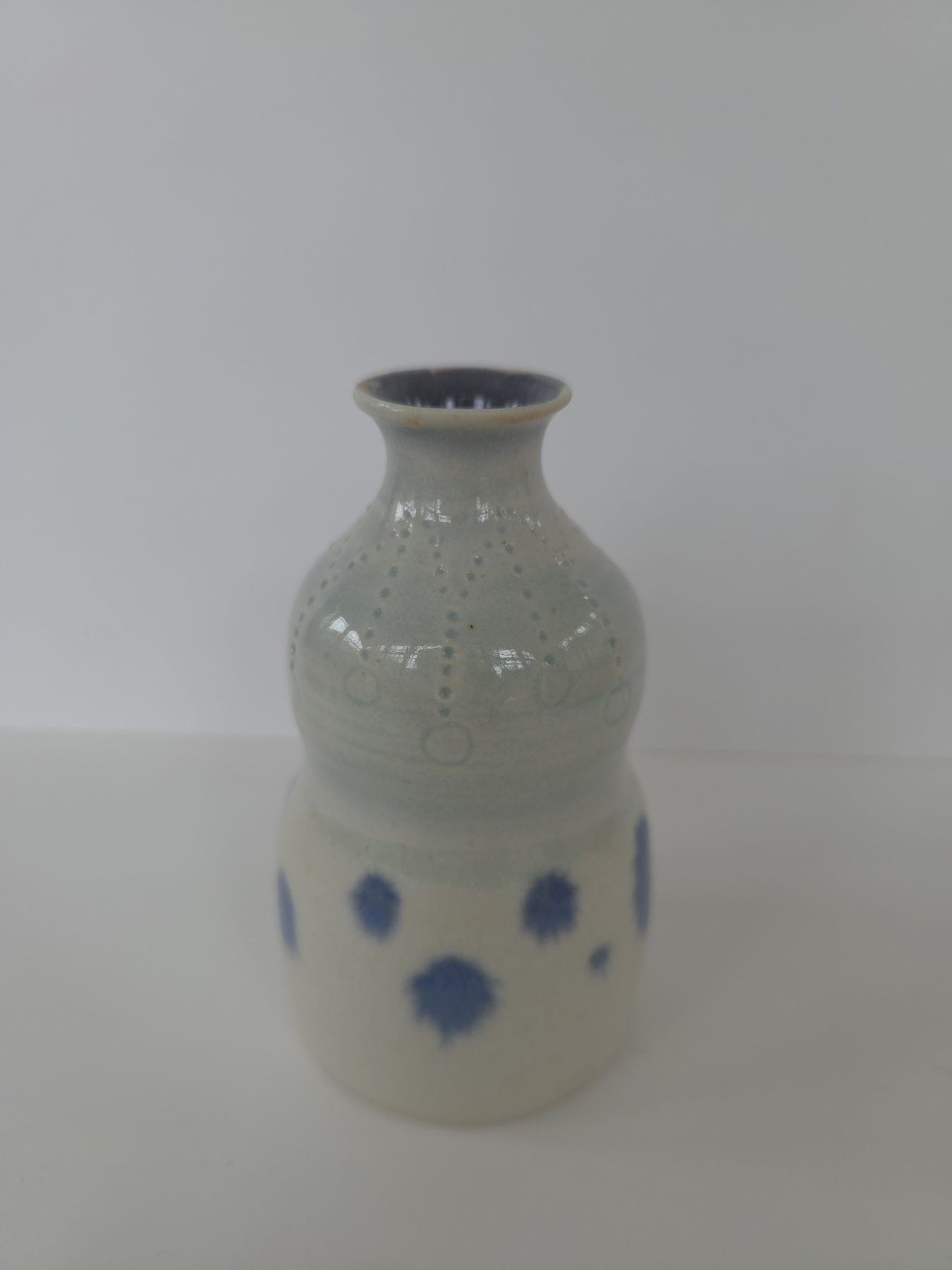 Bud vase, White, celadon, blue accents