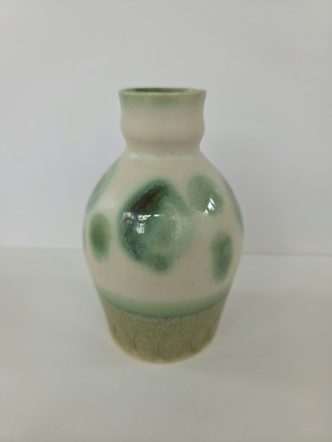 Vase, White with green