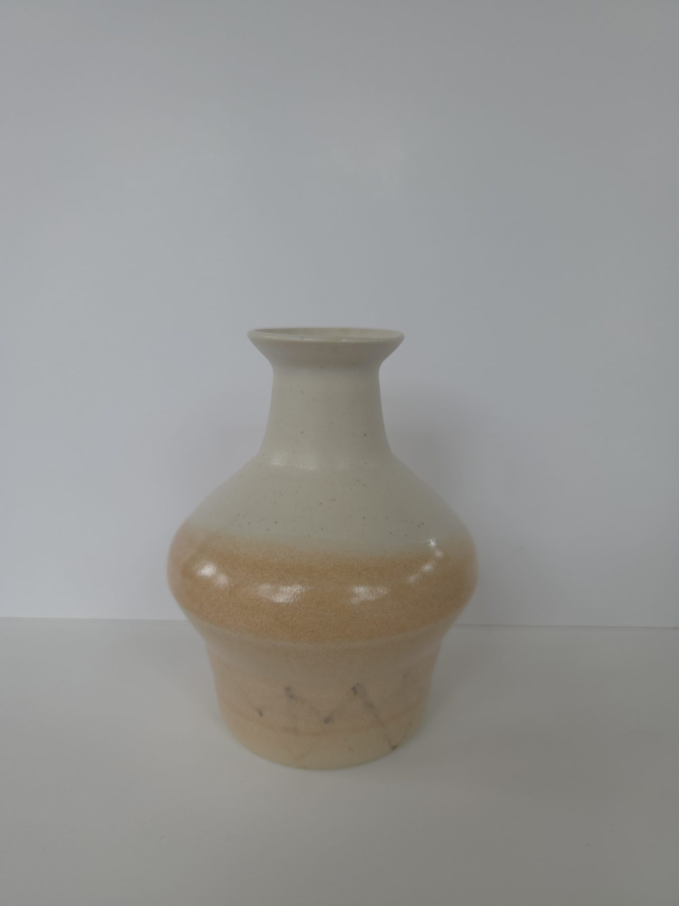 Vase, White, coral with iron decoration