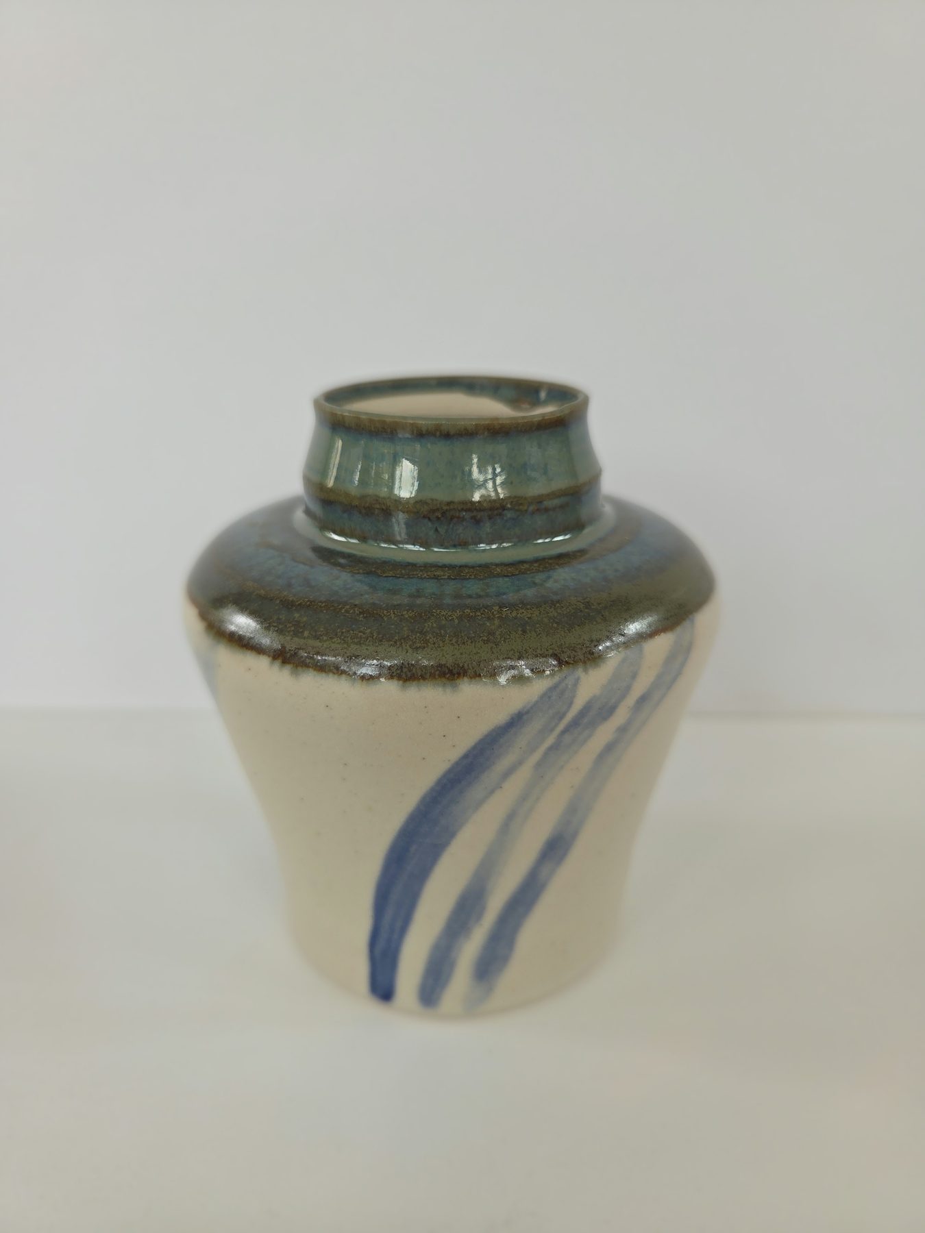 Vase, White and ironwood blue